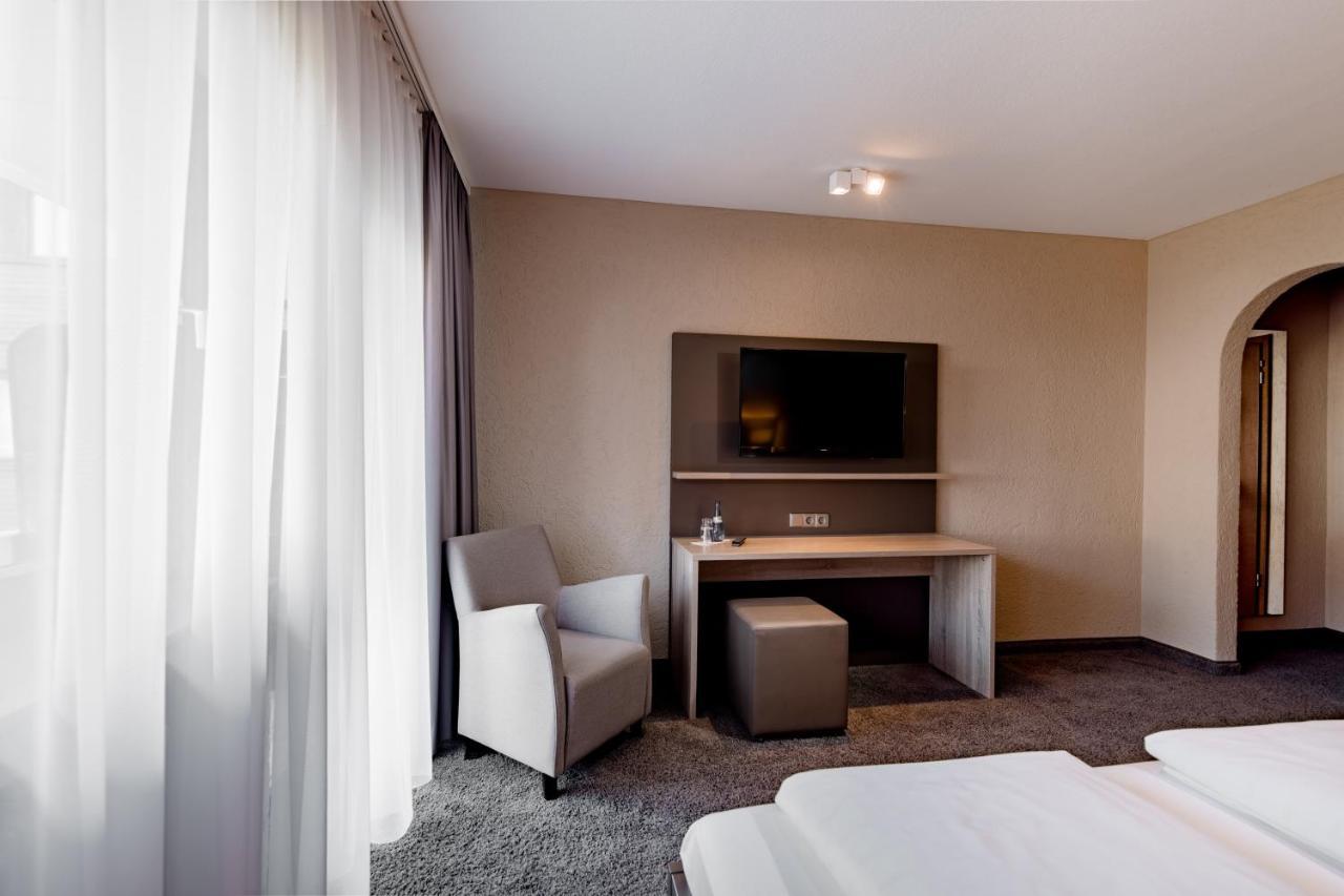 Hotel & Restaurant Becher Donzdorf Exteriér fotografie